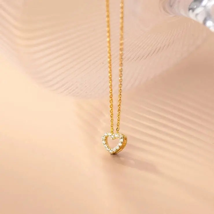 Pretty Dainty Heart Necklace - Golden Hour BoutiqueNecklaces