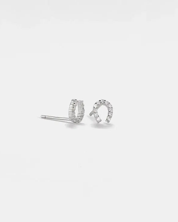 Lucky Horseshoe Dainty Stud Earrings - Golden Hour BoutiqueEarrings