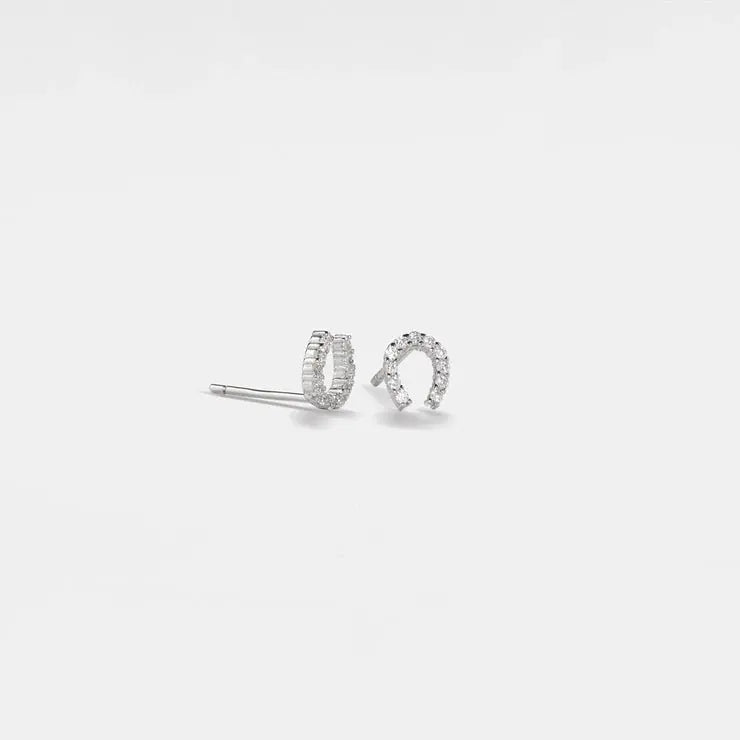 Lucky Horseshoe Dainty Stud Earrings - Golden Hour BoutiqueEarrings