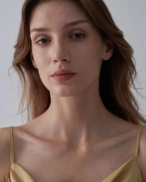 Lucky Horseshoe Dainty Stud Earrings - Golden Hour BoutiqueEarrings