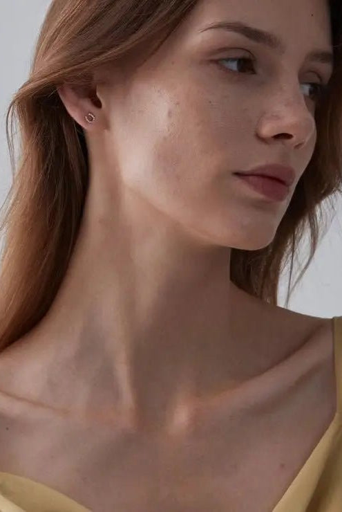 Horseshoe Stud Earrings - Golden Hour BoutiqueEarrings