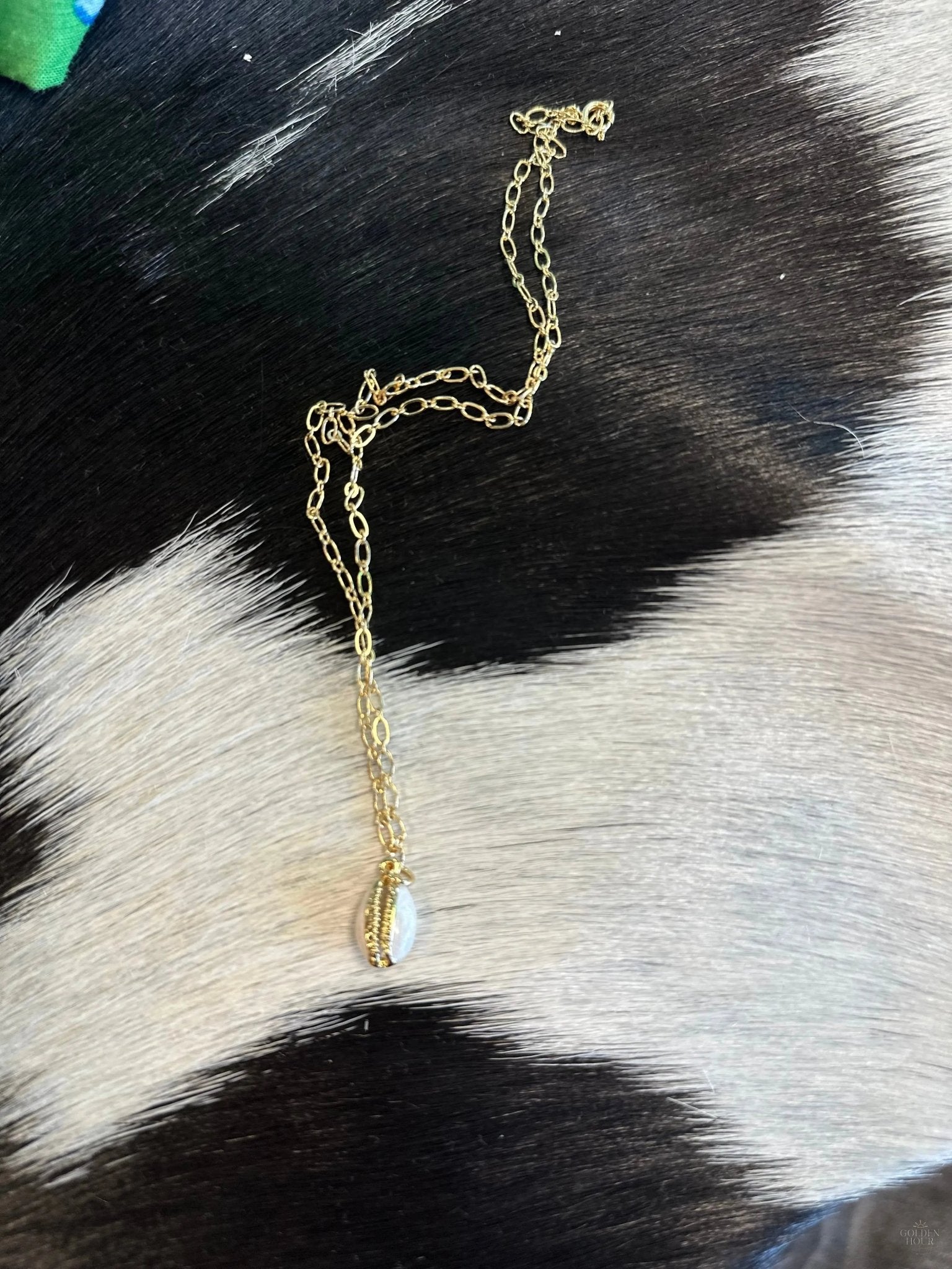 Shoreline Treasure Necklace - Golden Hour BoutiqueNecklaces